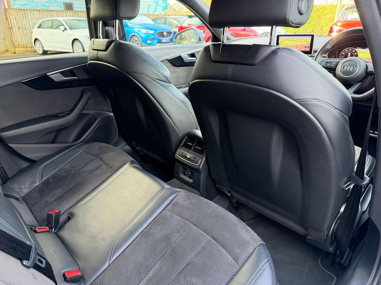 Used Audi A4 2018 for sale - 77409624: Photo 35