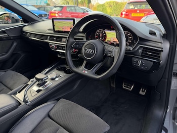 Used Audi A4 Avant 2018 for sale - 77409624: Photo