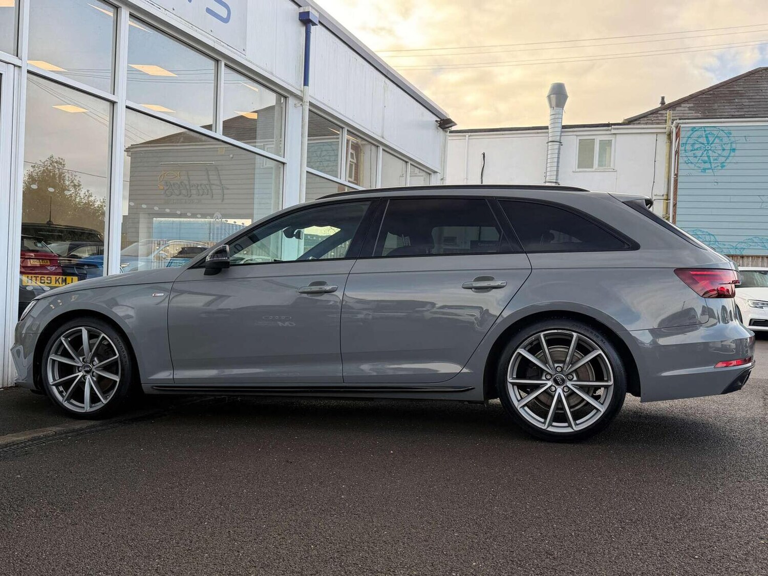 Used Audi A4 2018 for sale - 77409624: Photo 43