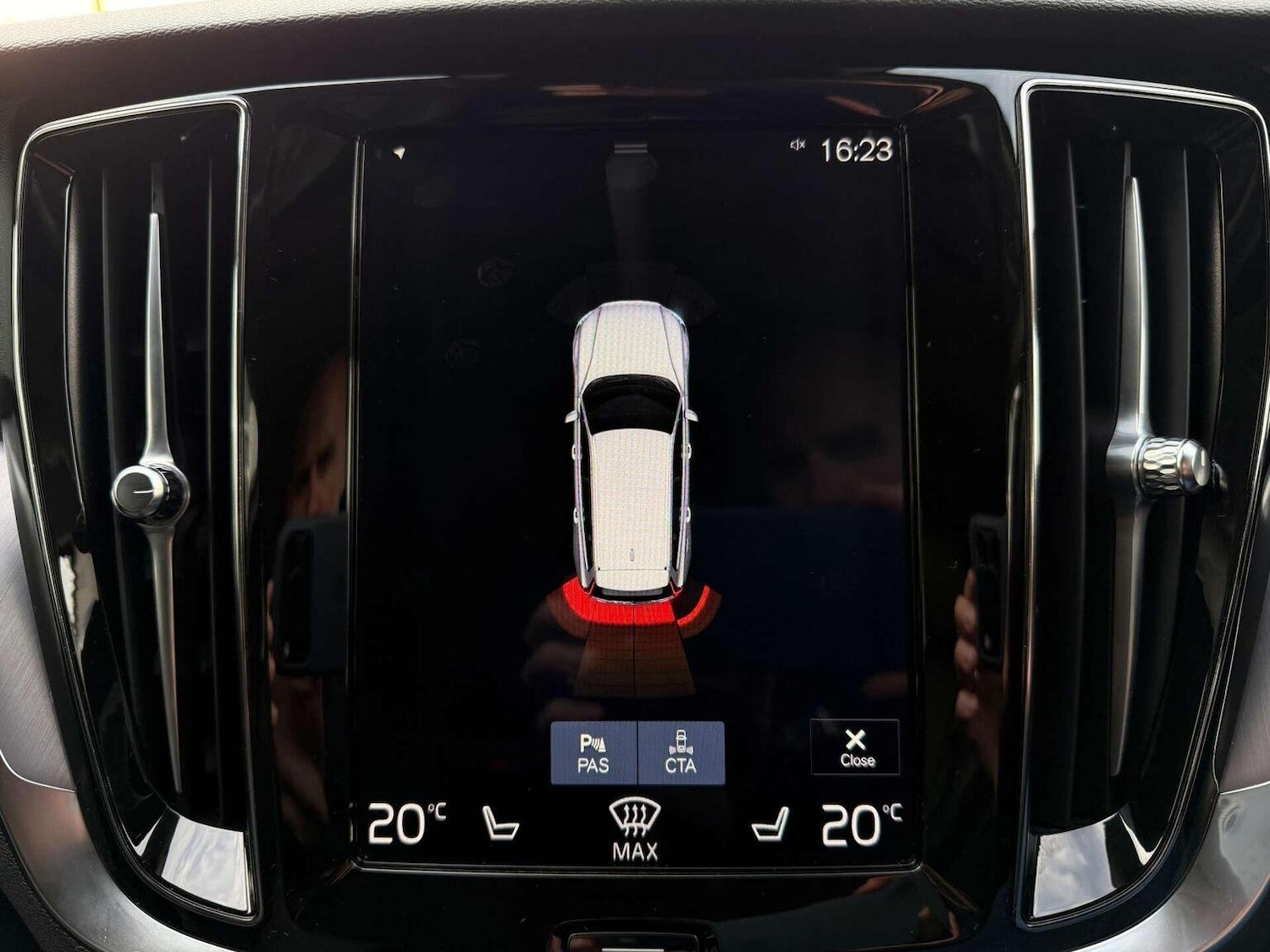 Used Volvo V60 2019 for sale - 76120353: Photo 11