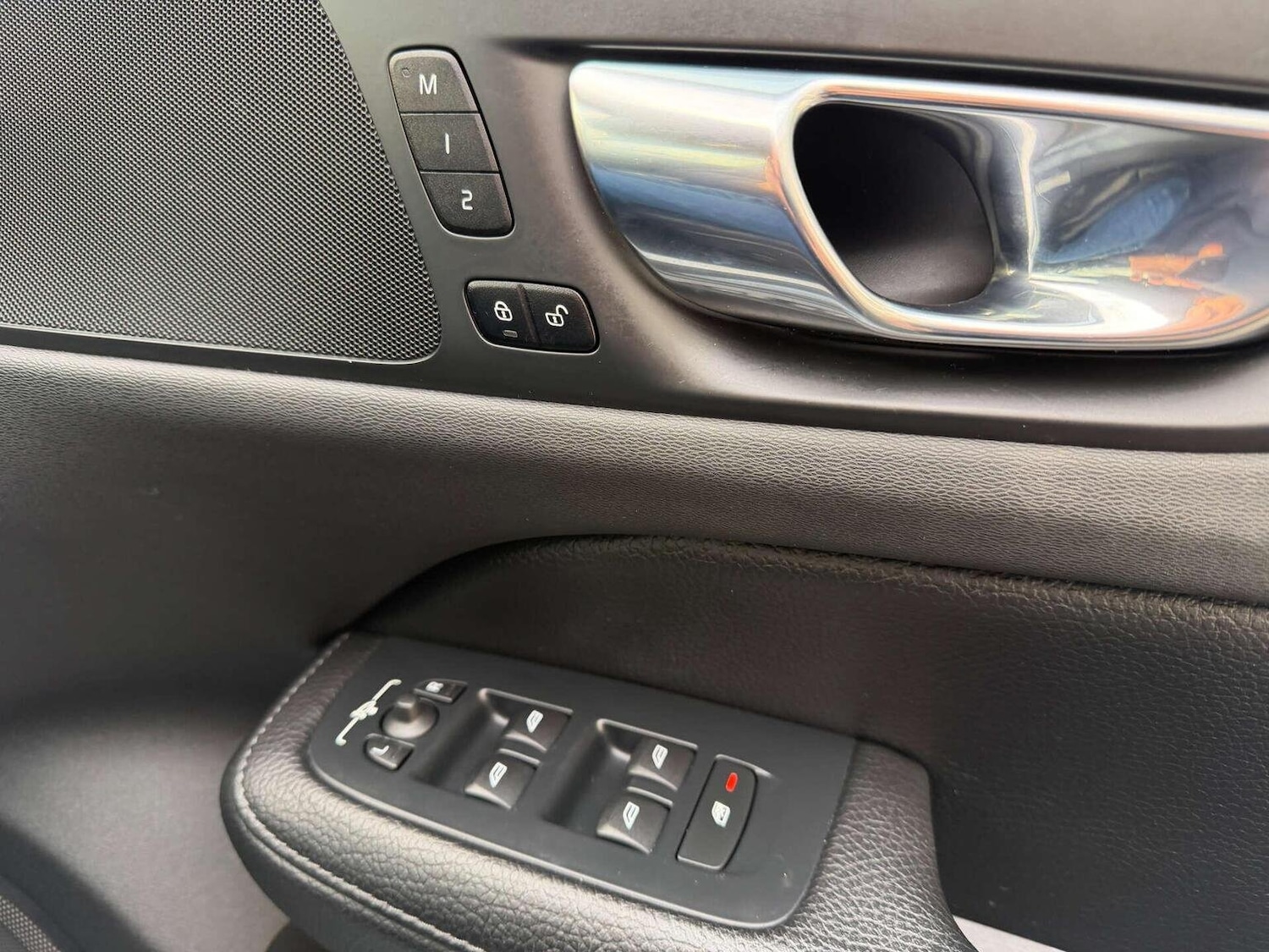 Used Volvo V60 2019 for sale - 76120353: Photo 27