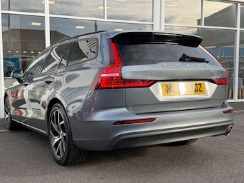 Used Volvo V60 2019 for sale - 76120353: Photo 2