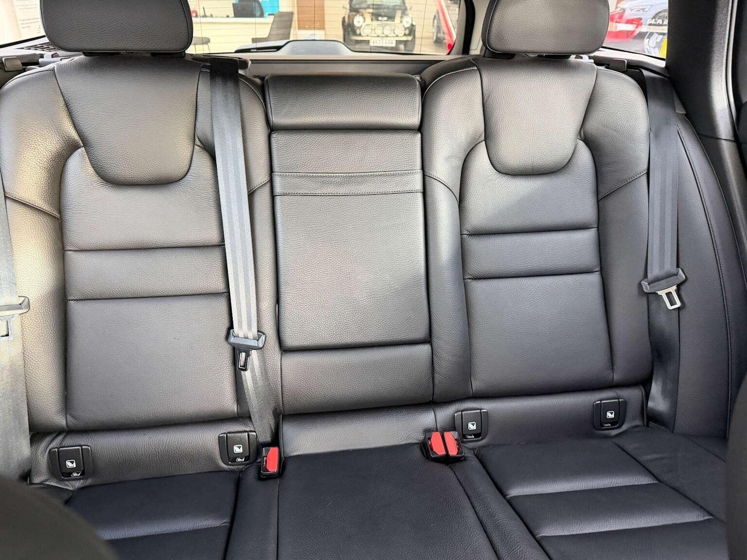 Used Volvo V60 2019 for sale - 76120353: Photo 31