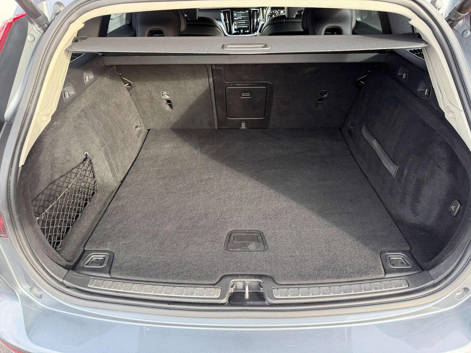 Used Volvo V60 2019 for sale - 76120353: Photo 33