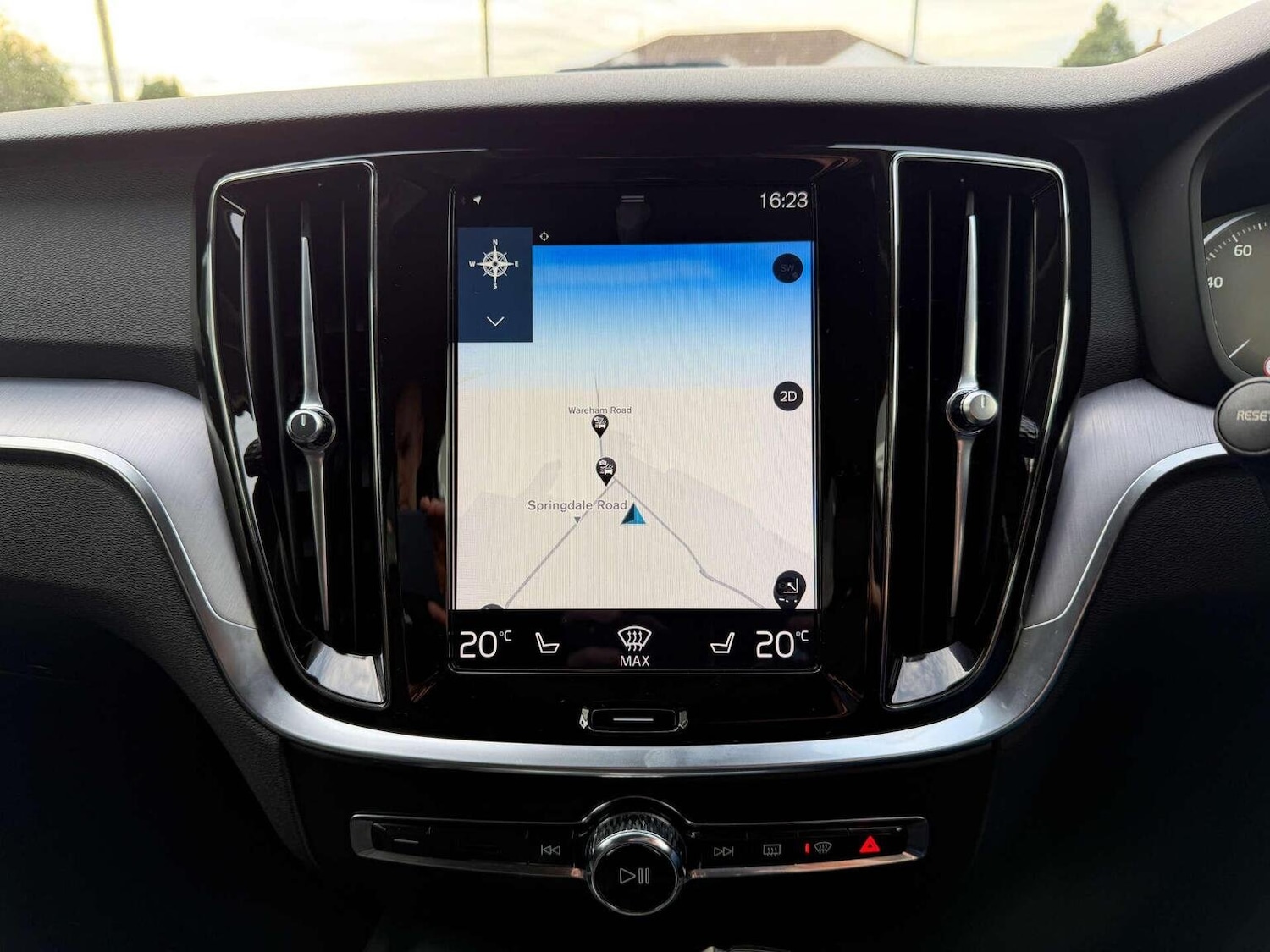 Used Volvo V60 2019 for sale - 76120353: Photo 9