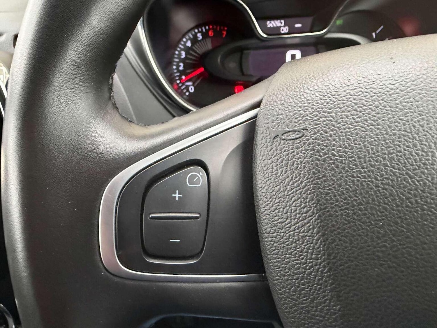 Used Renault Captur 2017 for sale - 76391478: Photo 7