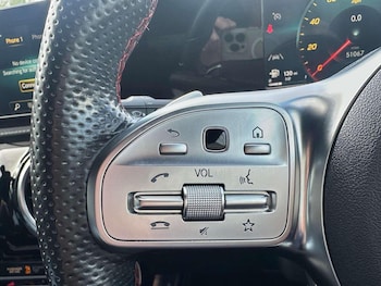 Used Mercedes-Benz A-Class 2019 for sale - 75677046: Photo