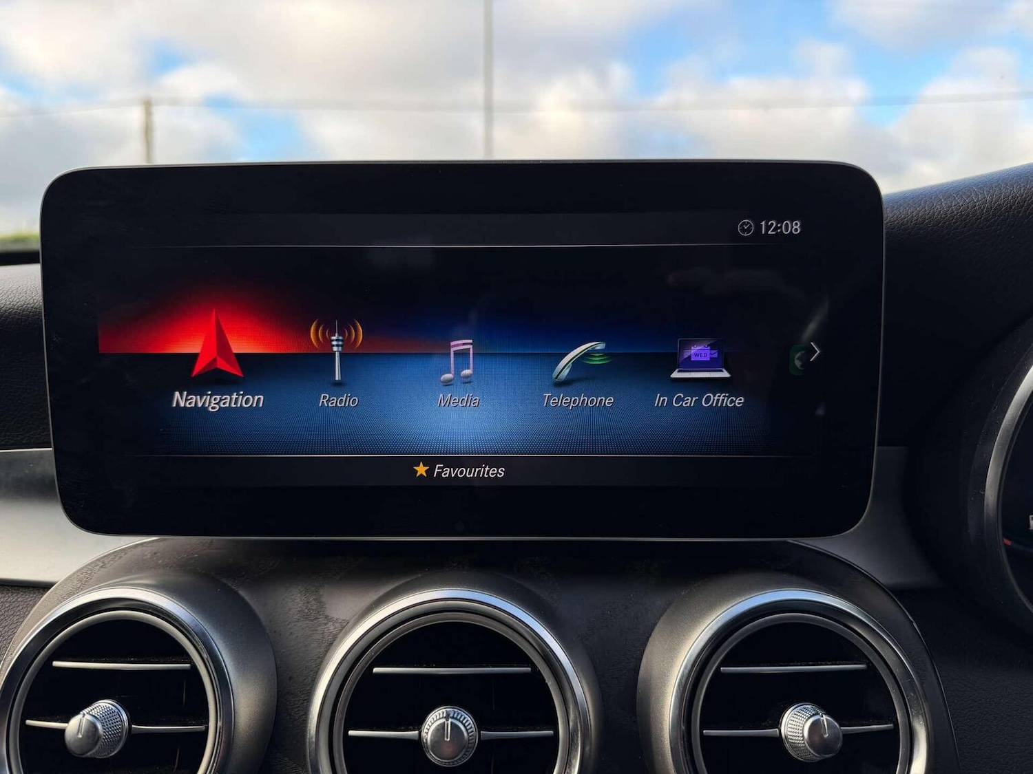 Used Mercedes-Benz C Class 2020 for sale - 76924370: Photo 13