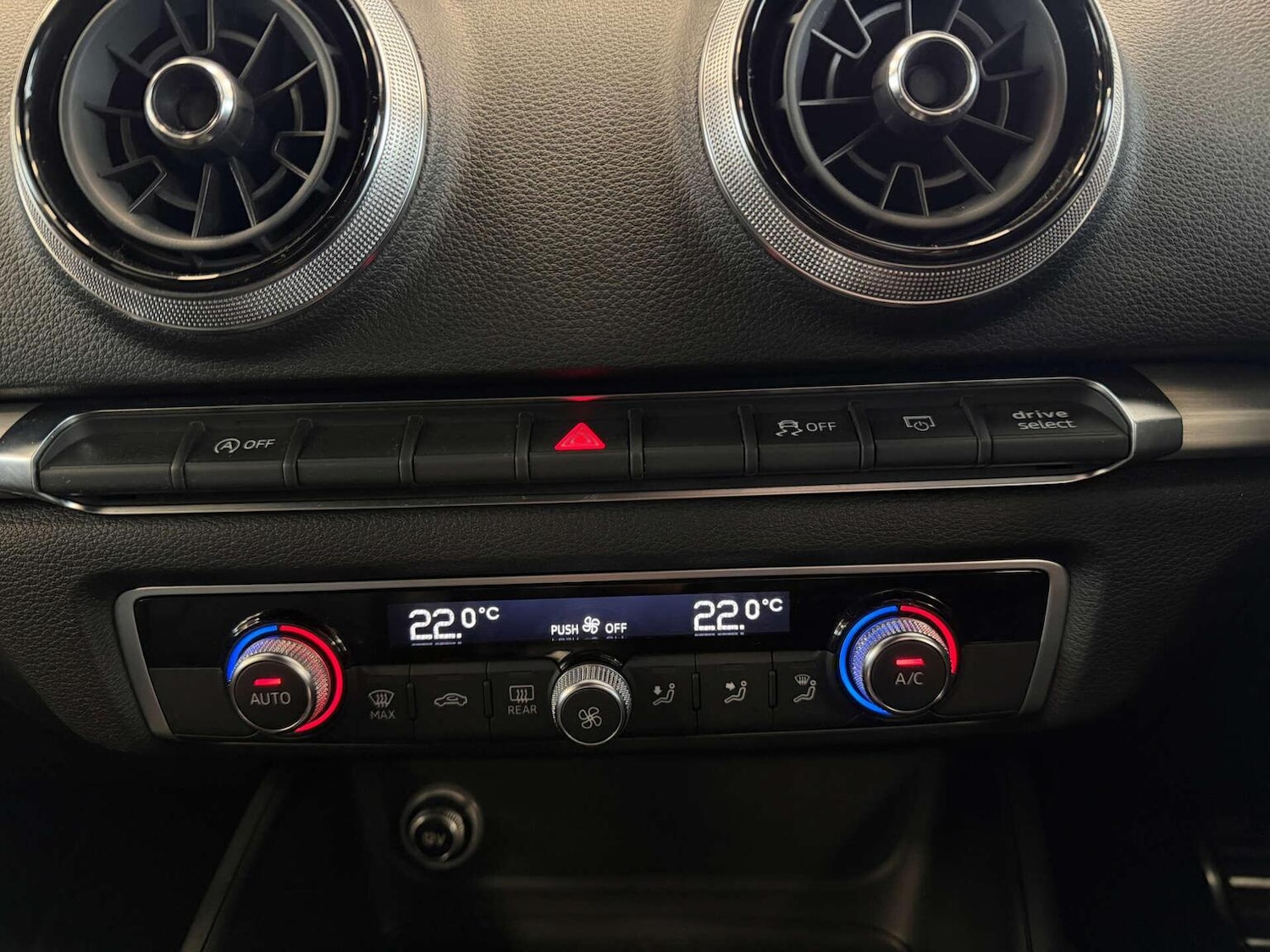 Used Audi A3 2018 for sale - 77792882: Photo 17