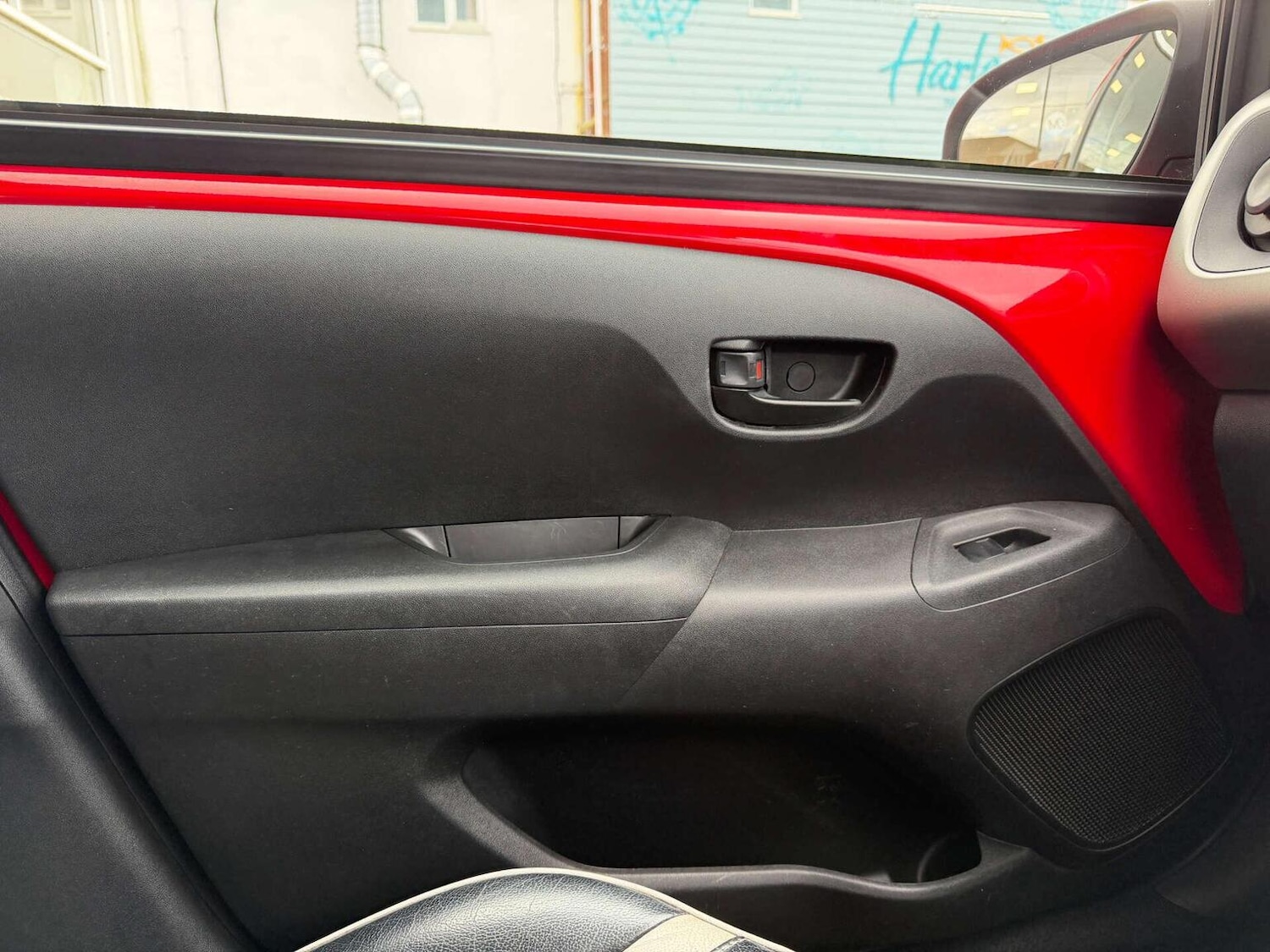 Used Toyota AYGO 2015 for sale - 77548243: Photo 17