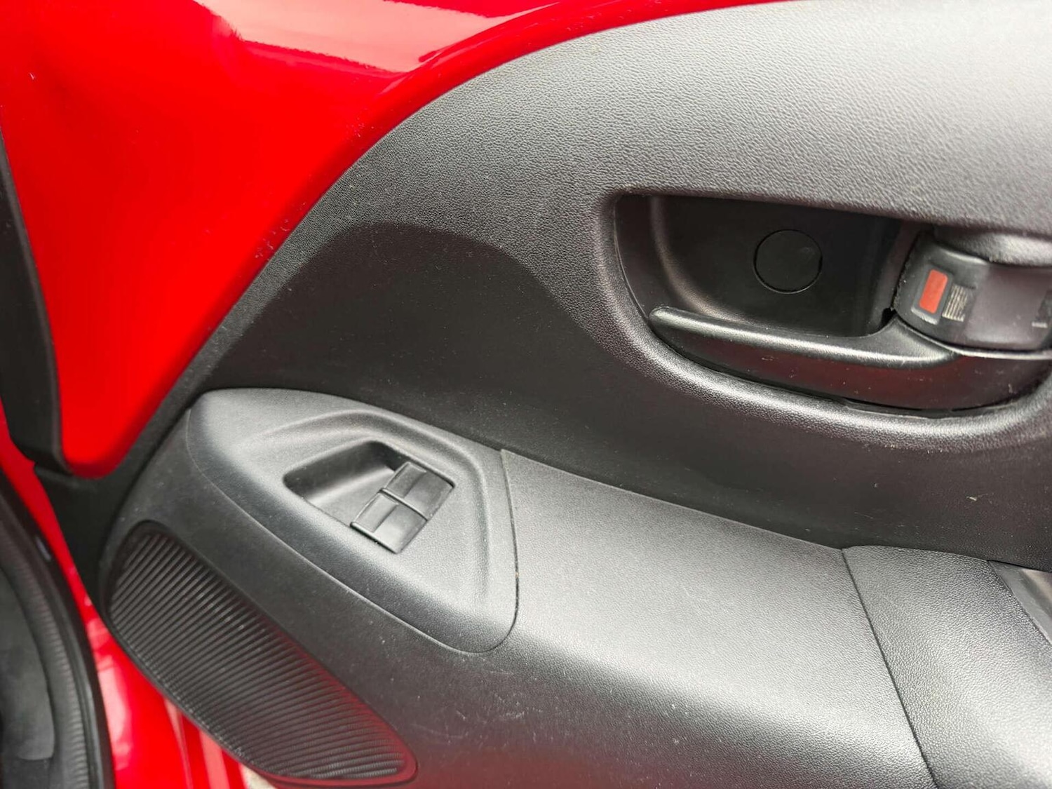 Used Toyota AYGO 2015 for sale - 77548243: Photo 23