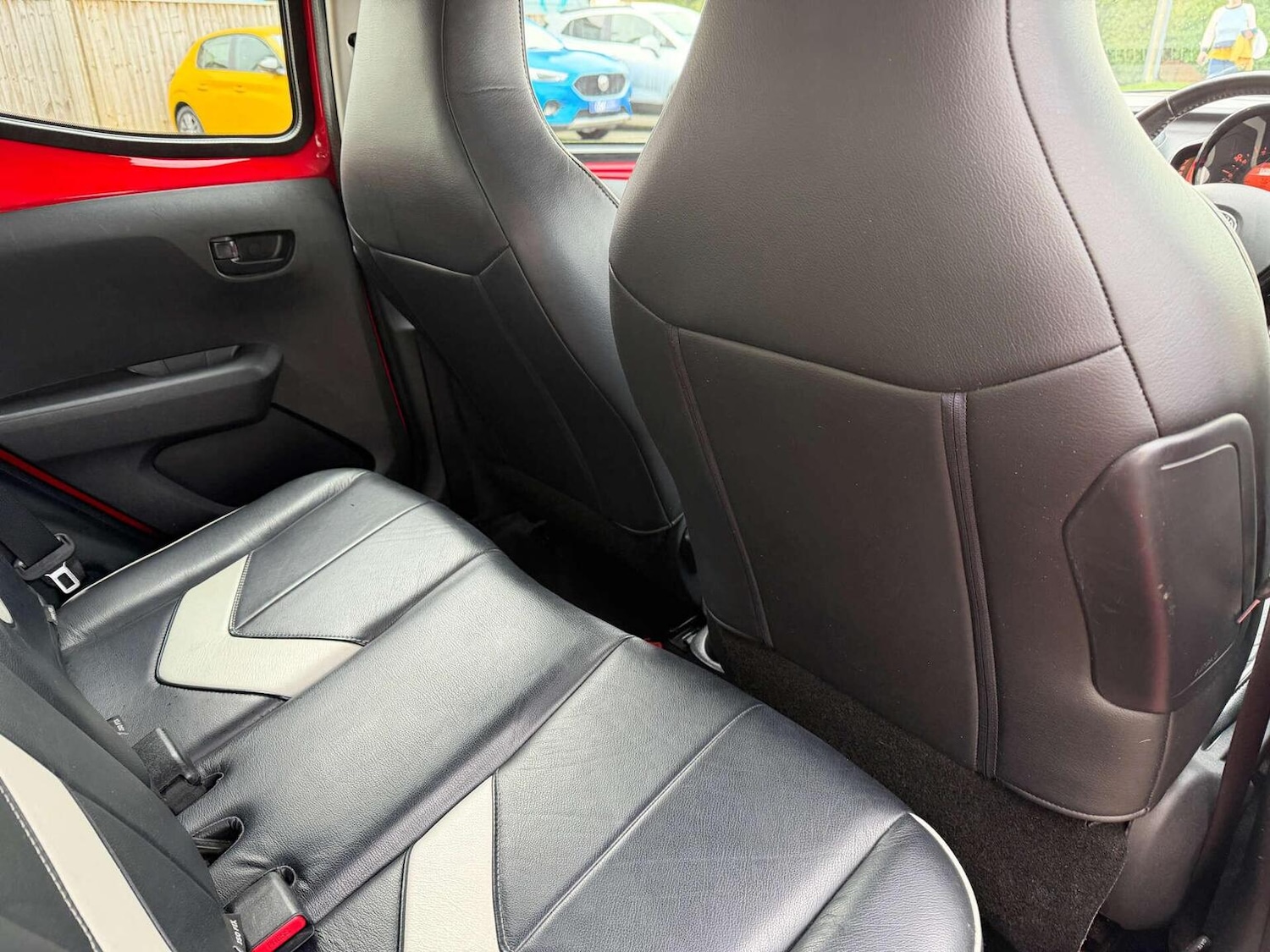 Used Toyota AYGO 2015 for sale - 77548243: Photo 27