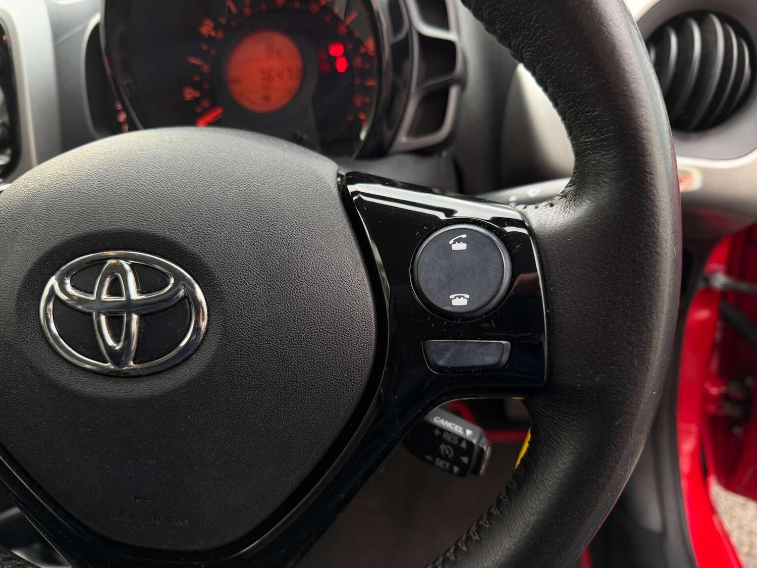 Used Toyota AYGO 2015 for sale - 77548243: Photo 6