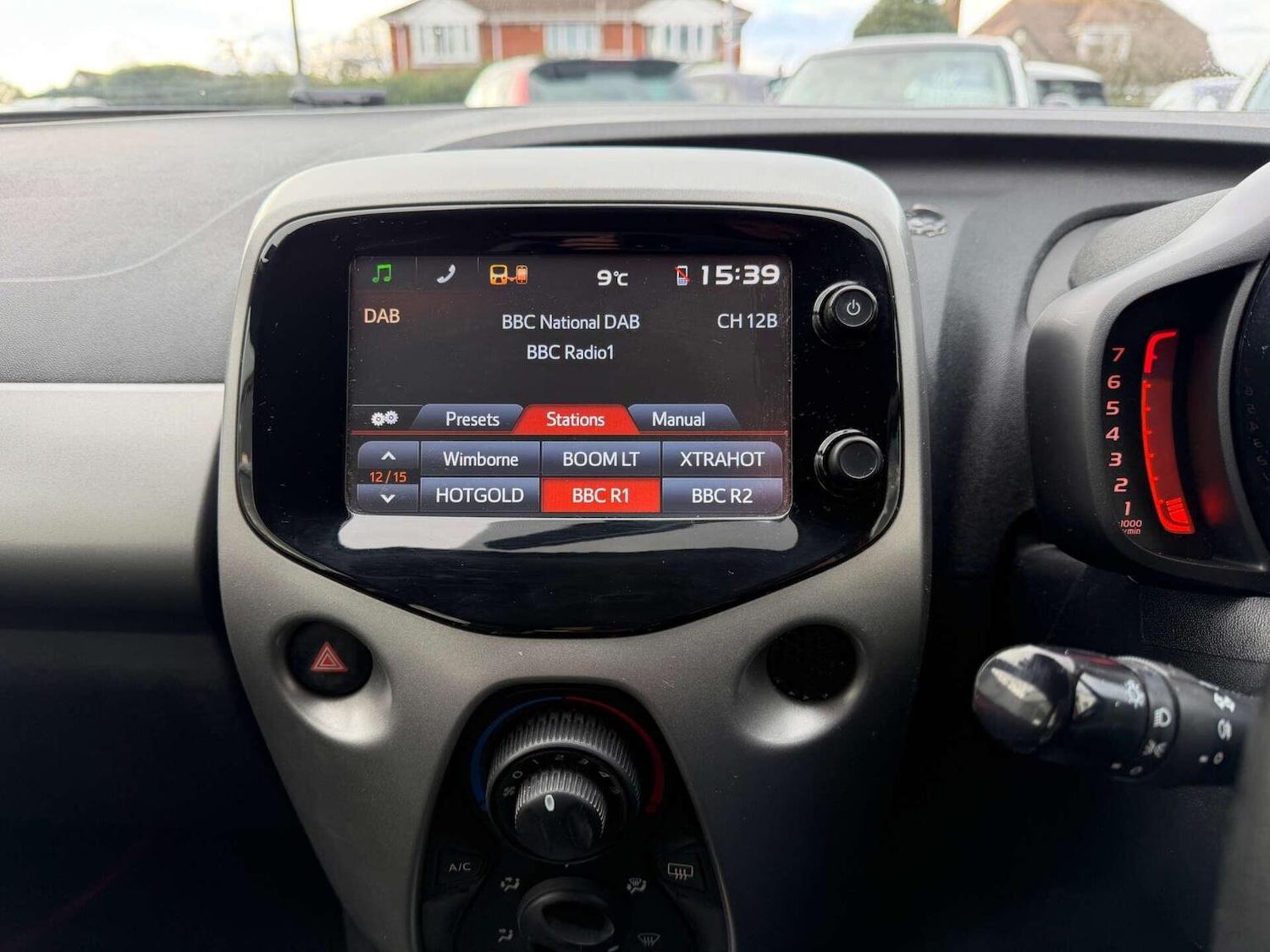 Used Toyota AYGO 2015 for sale - 77548243: Photo 9