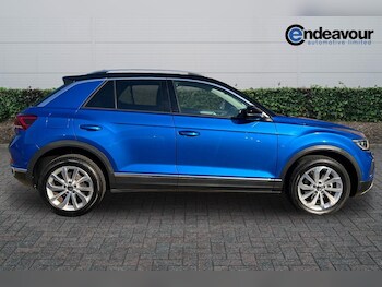 Used Volkswagen T-Roc 2023 for sale - 78963534: Photo