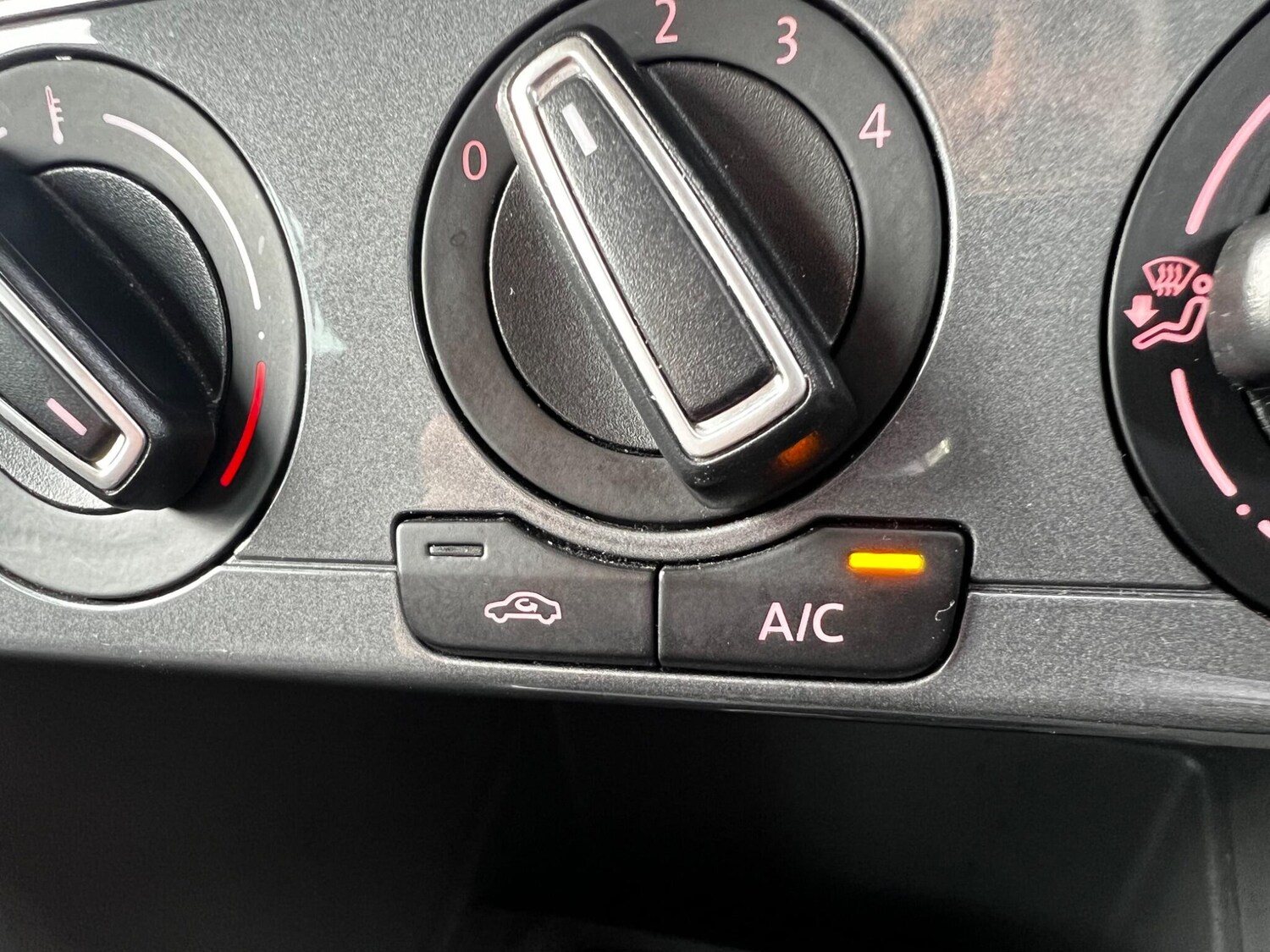 Used Volkswagen Polo 2015 for sale - 78108540: Photo 23