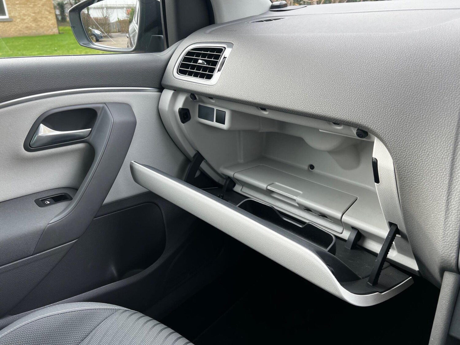 Used Volkswagen Polo 2015 for sale - 78108540: Photo 27