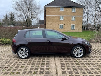 Used Volkswagen Golf 2018 for sale - 78108452: Photo