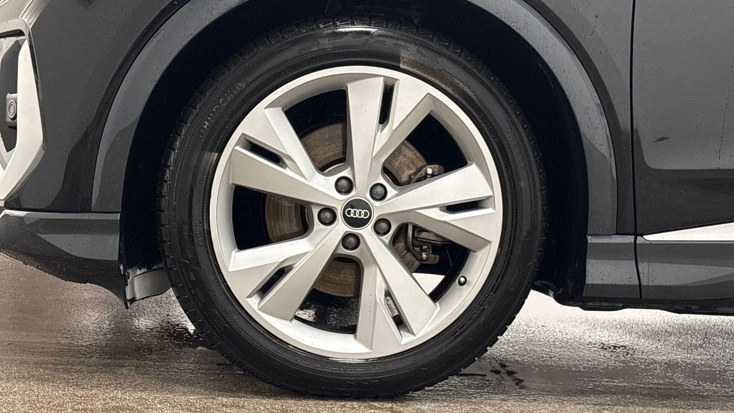 Used Audi Q4 e-tron 2021 for sale - 78152615: Photo 4