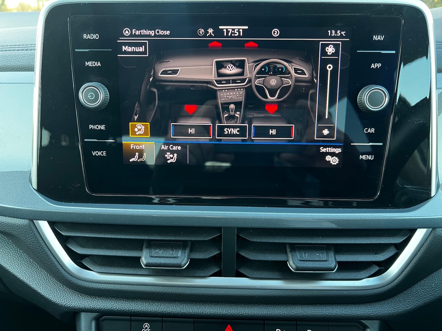 Used Volkswagen T-Roc 2024 for sale - 78108559: Photo 26