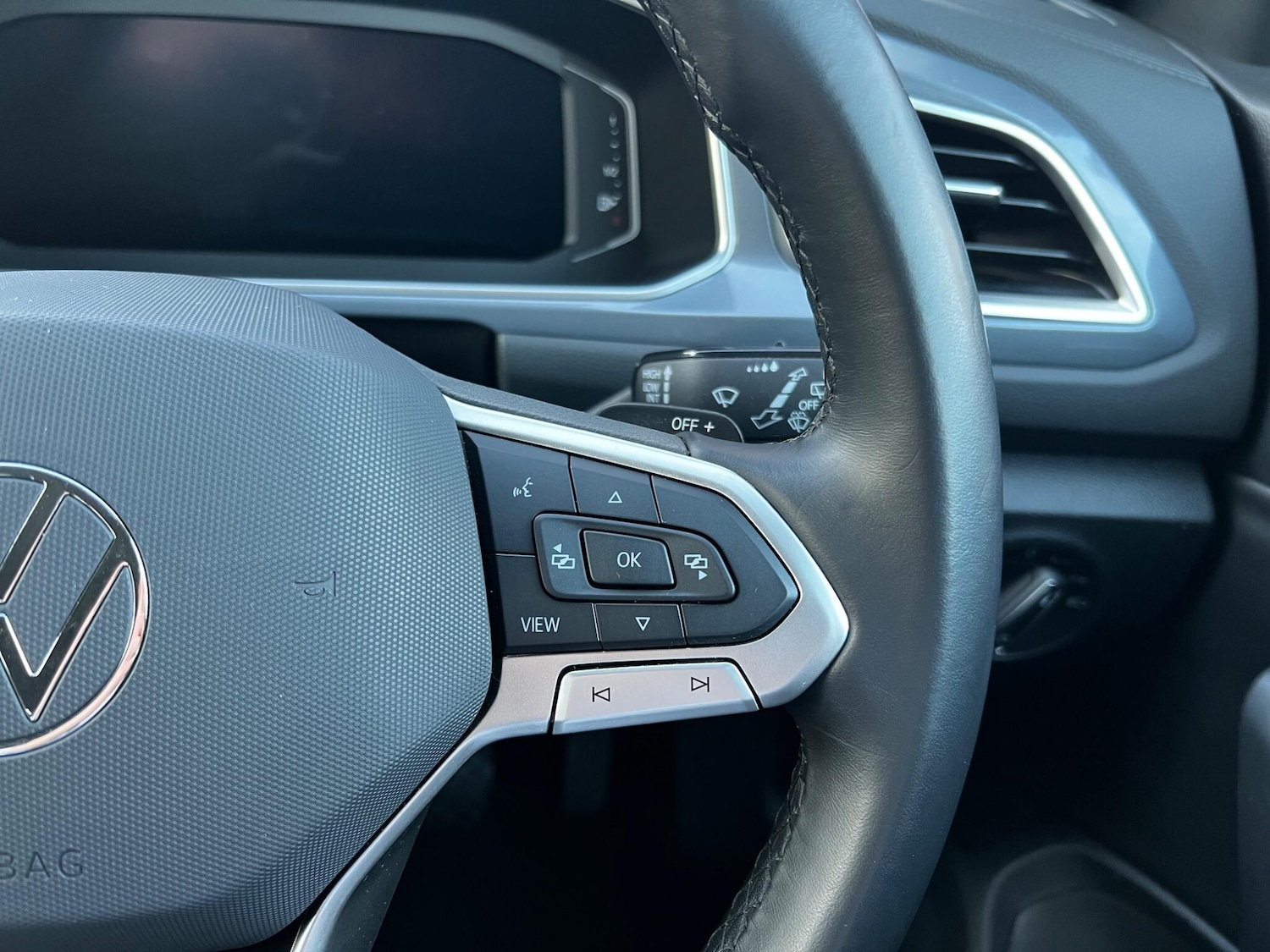 Used Volkswagen T-Roc 2024 for sale - 78108559: Photo 35