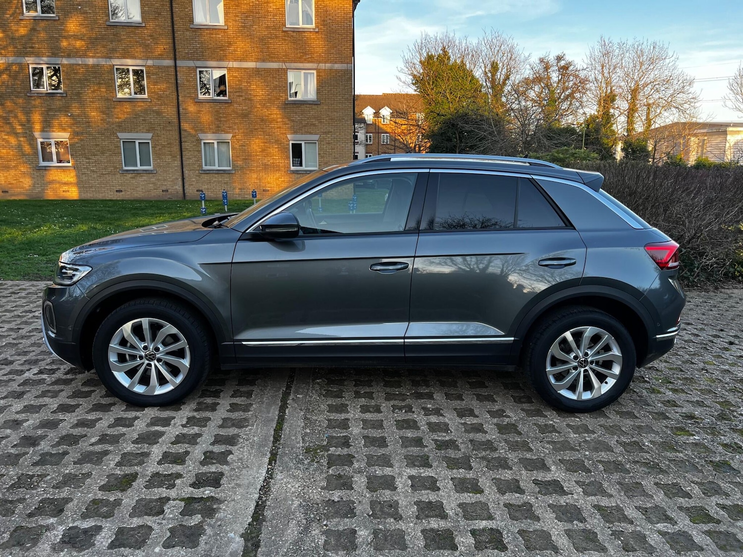 Used Volkswagen T-Roc 2024 for sale - 78108559: Photo 4