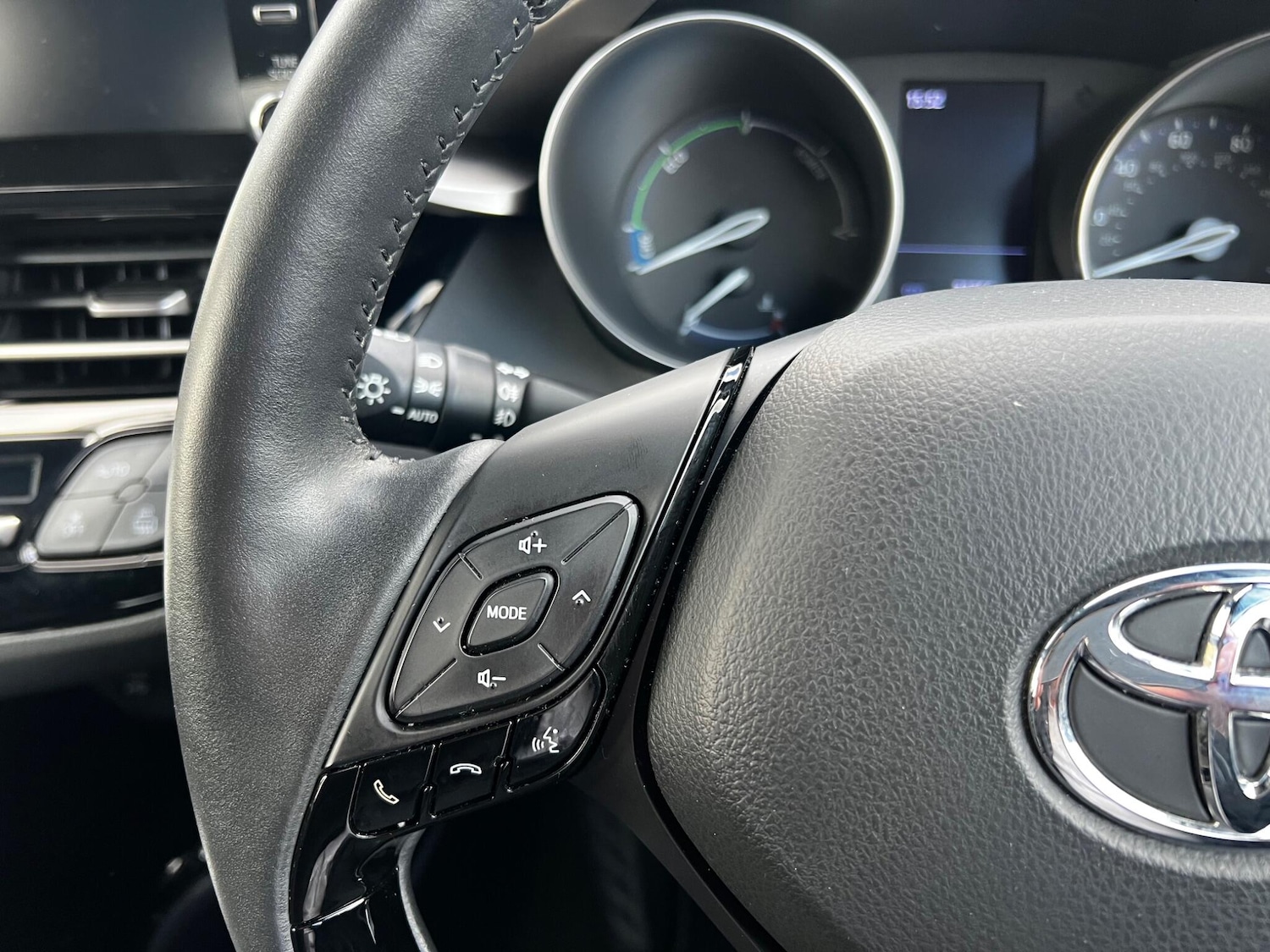 Used Toyota C-HR 2020 for sale - 78108447: Photo 21