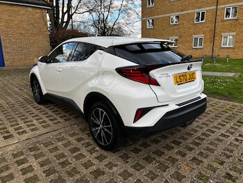 Used Toyota C-HR 2020 for sale - 78108447: Photo