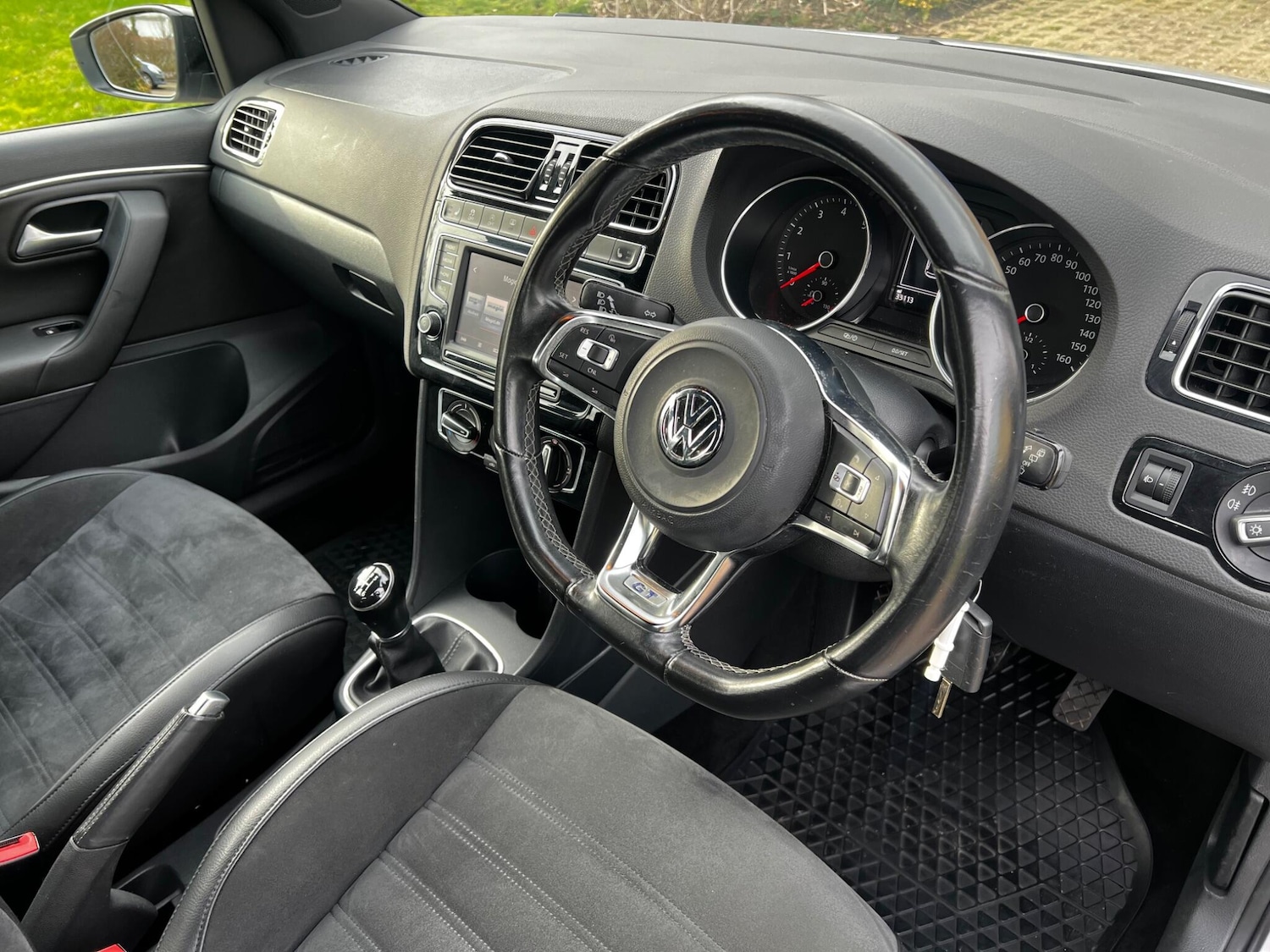 Used Volkswagen Polo 2015 for sale - 78108539: Photo 17