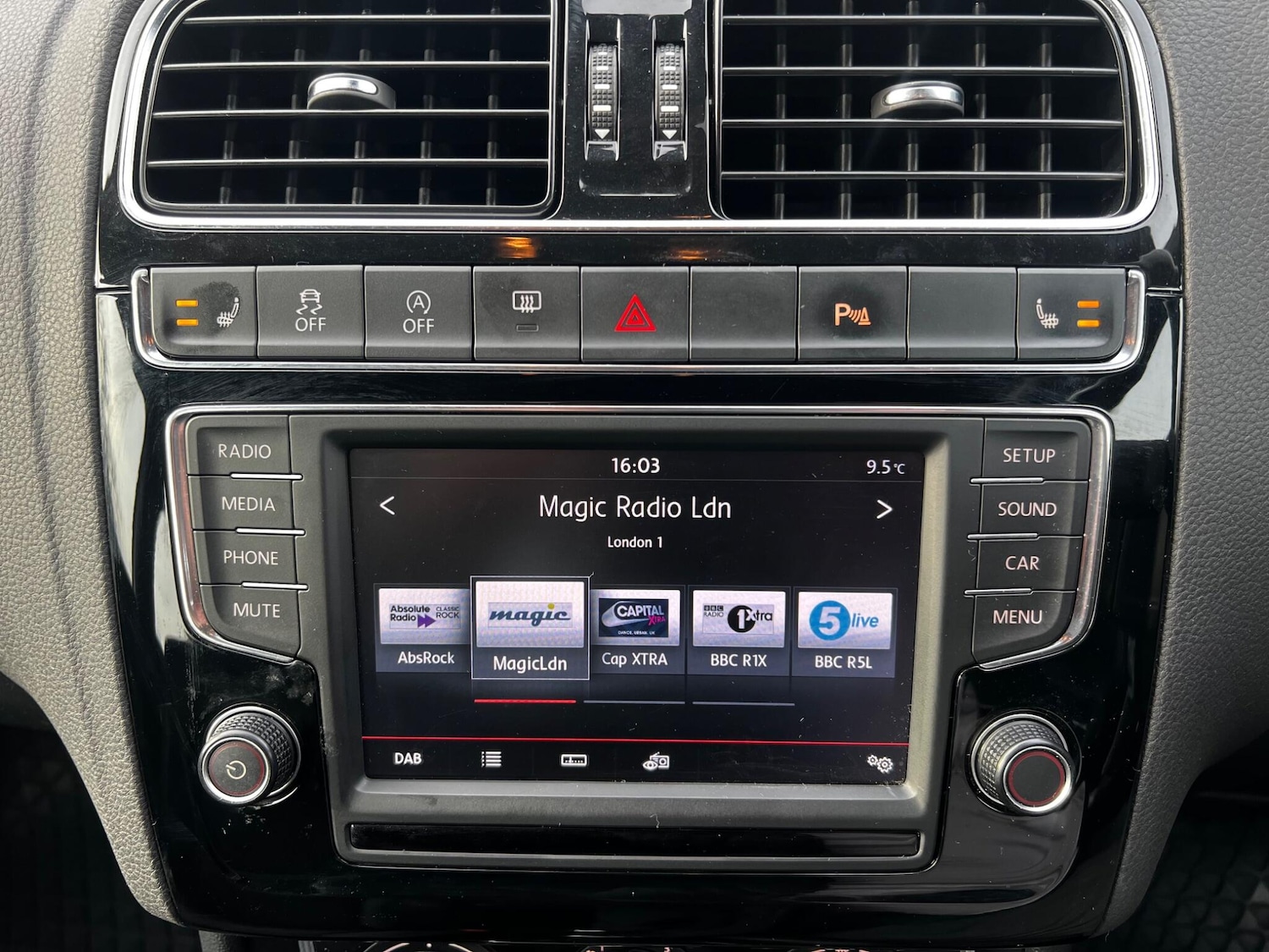 Used Volkswagen Polo 2015 for sale - 78108539: Photo 24