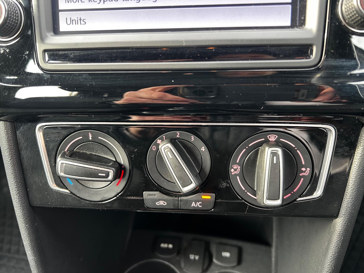 Used Volkswagen Polo 2015 for sale - 78108539: Photo 25