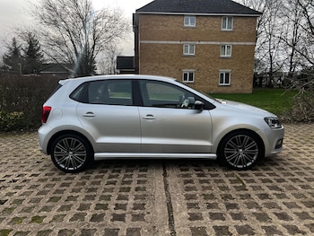 Used Volkswagen Polo 2015 for sale - 78108539: Photo