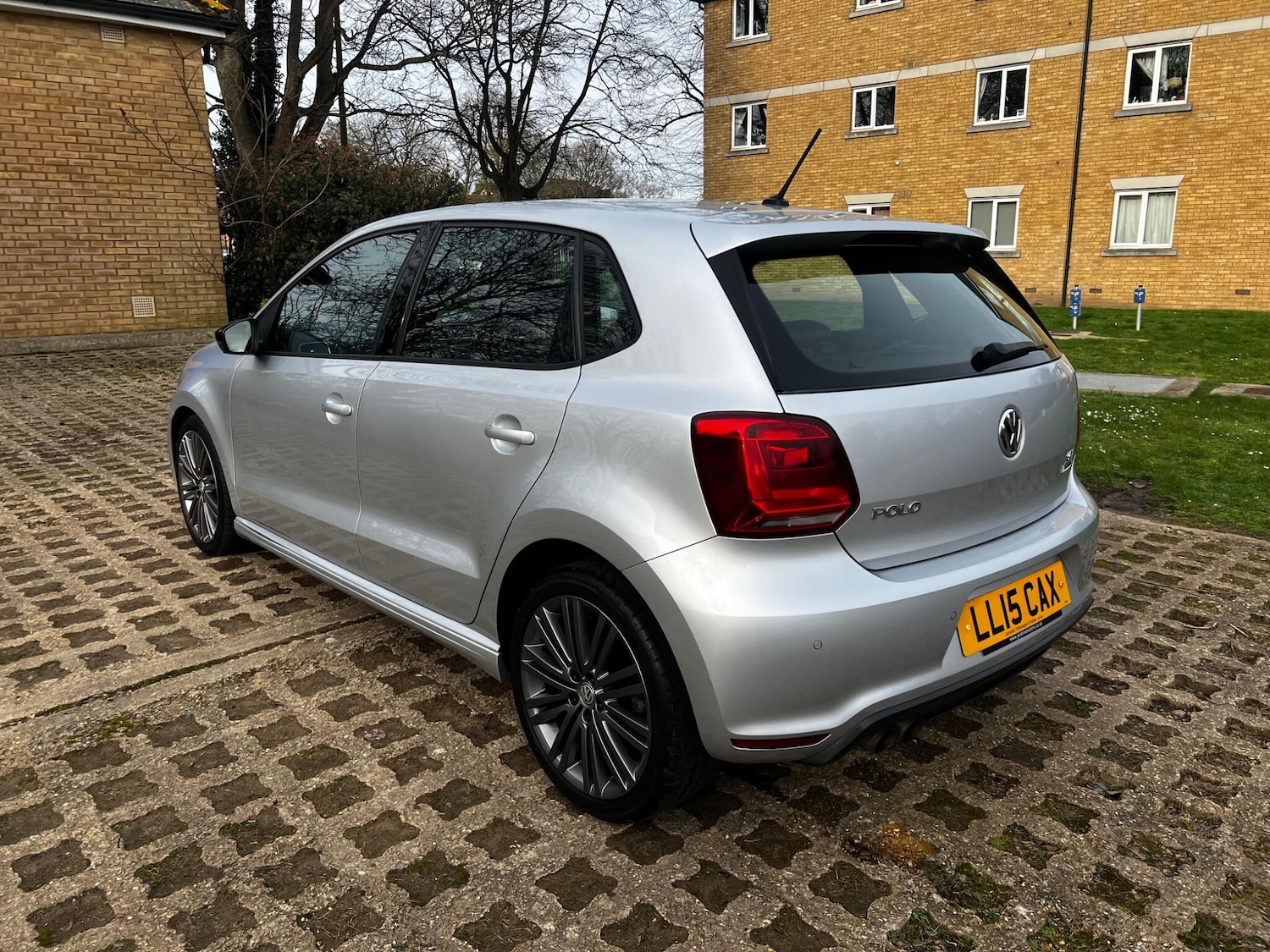 Used Volkswagen Polo 2015 for sale - 78108539: Photo 7