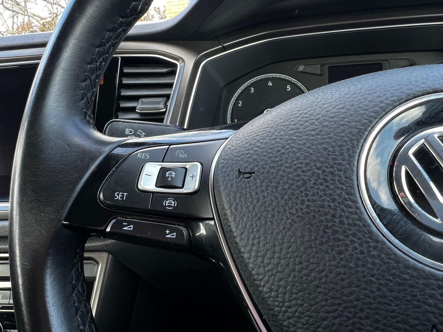 Used Volkswagen T-Roc 2019 for sale - 78179778: Photo 26