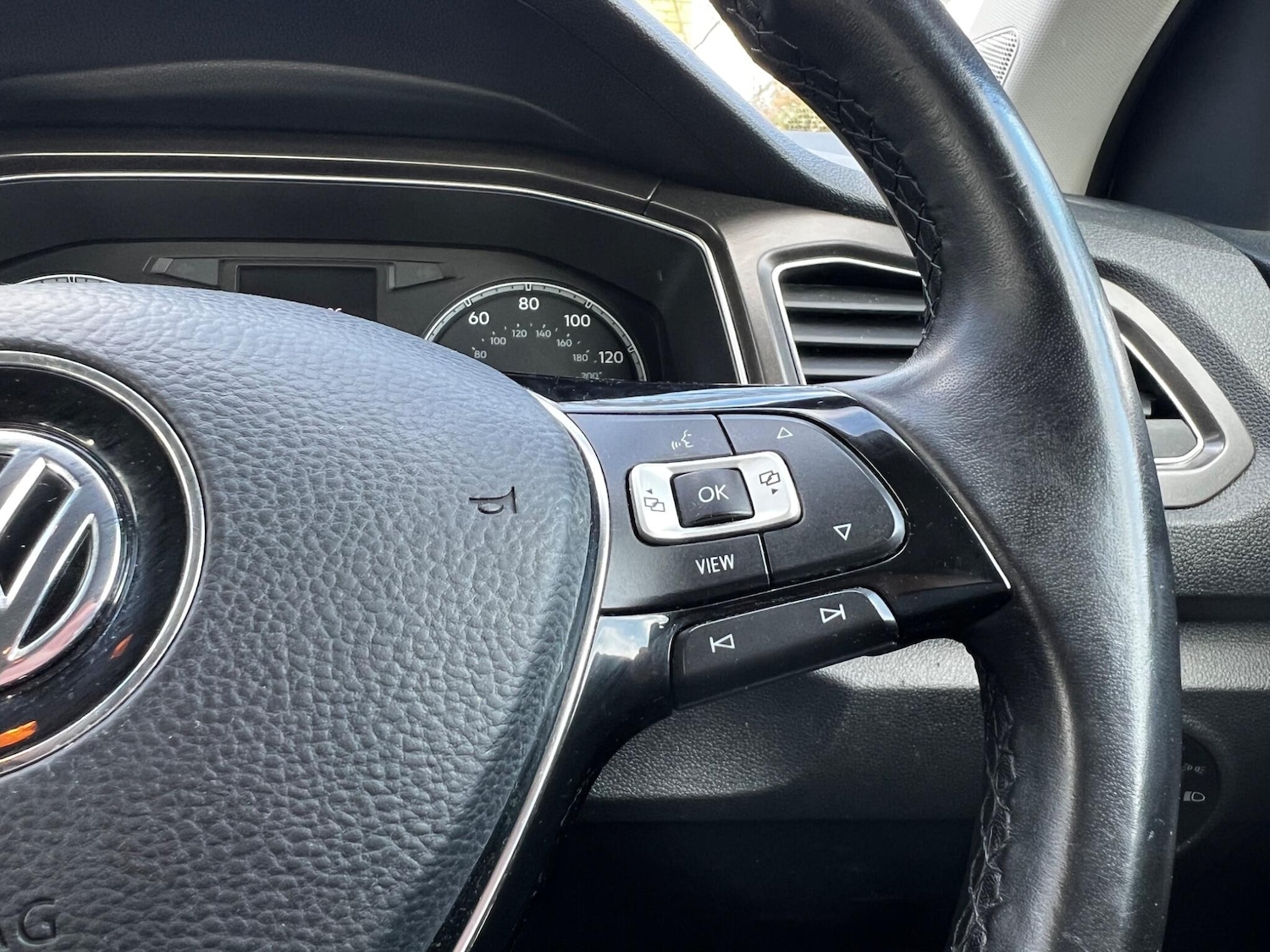 Used Volkswagen T-Roc 2019 for sale - 78179778: Photo 27