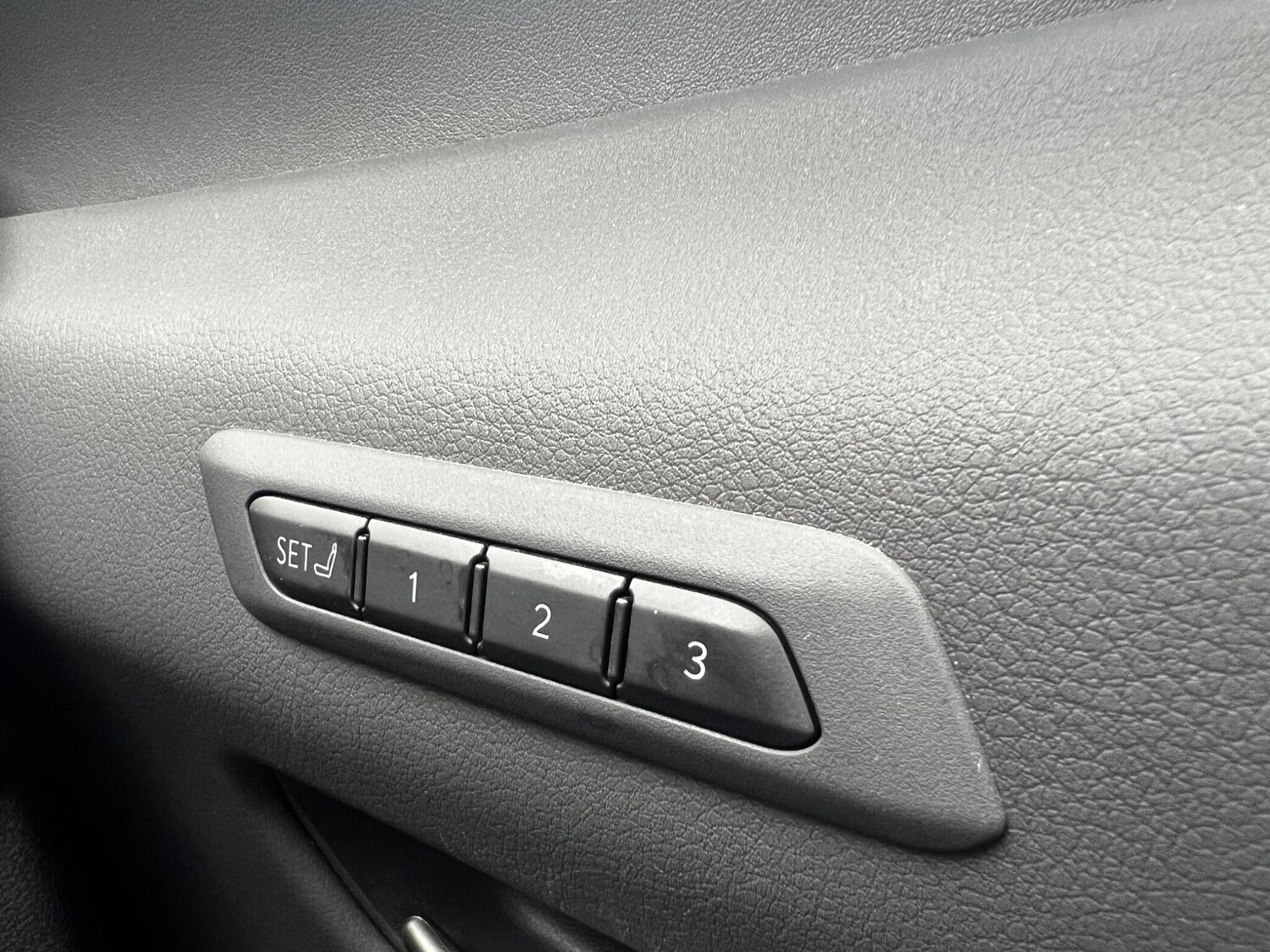 Used Lexus UX 2023 for sale - 78108465: Photo 42