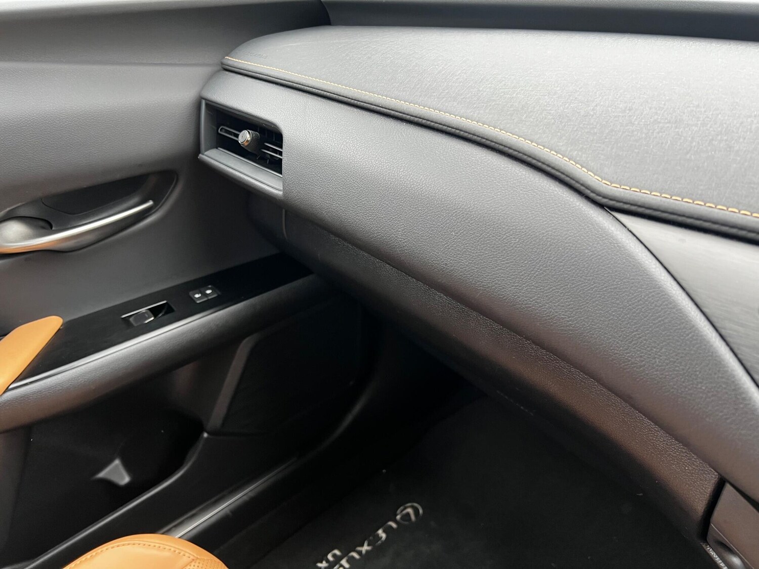 Used Lexus UX 2023 for sale - 78108465: Photo 45