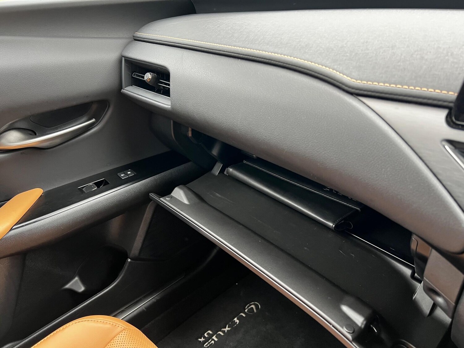 Used Lexus UX 2023 for sale - 78108465: Photo 46