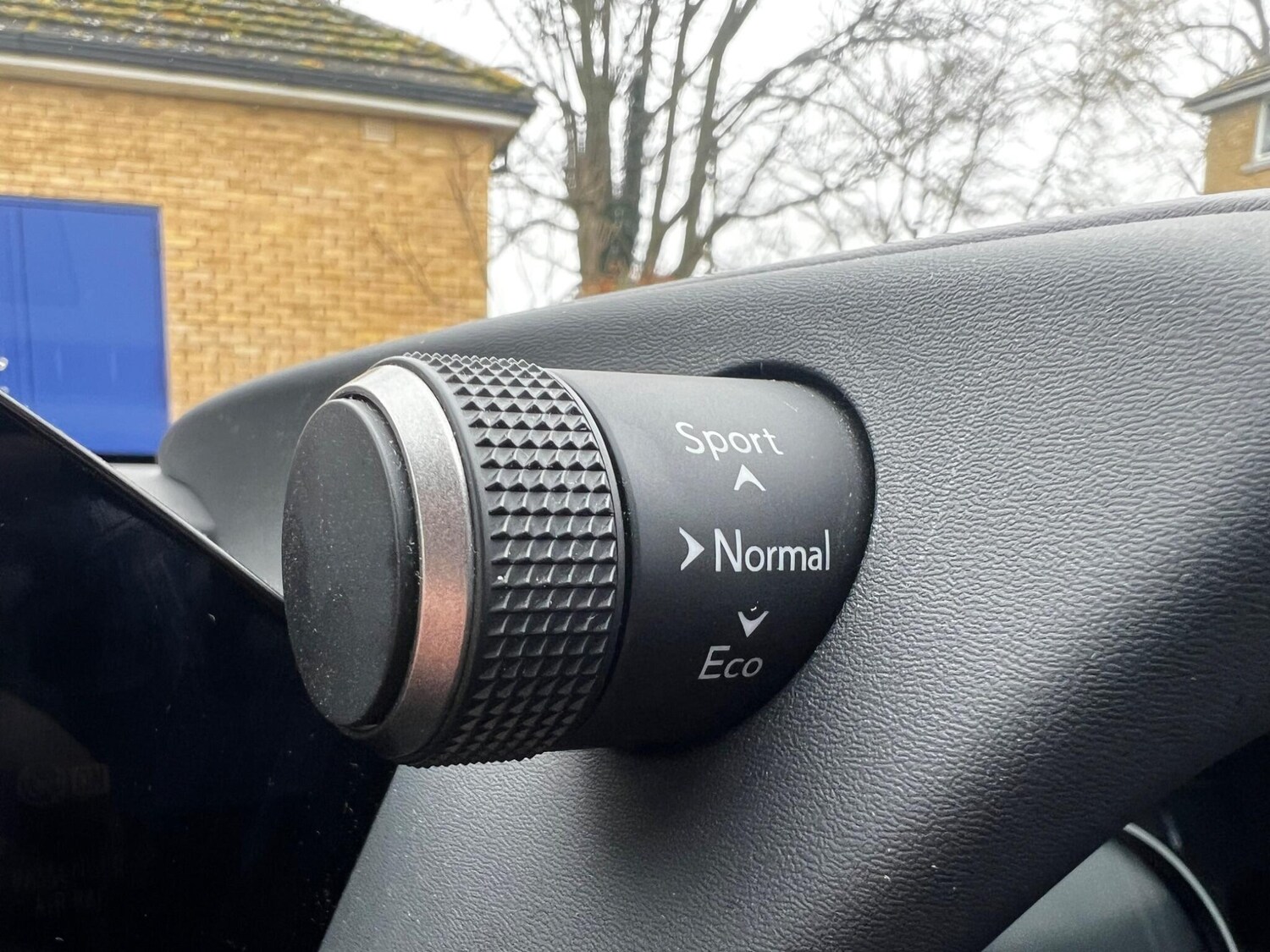 Used Lexus UX 2023 for sale - 78108465: Photo 52