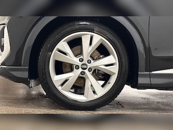 Used Audi Q4 e-tron 2021 for sale - 78305866: Photo