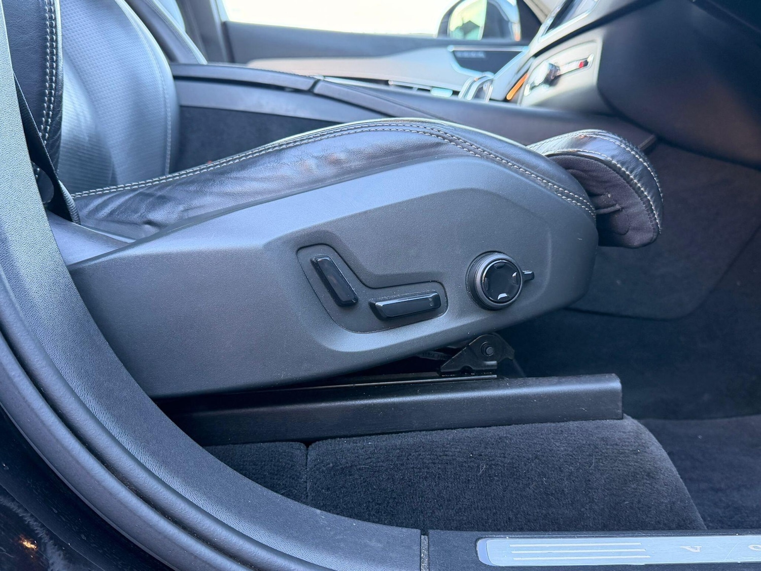 Used Volvo XC90 2016 for sale - 78152604: Photo 32