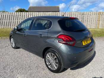 Used Peugeot 208 2015 for sale - 75034995: Photo