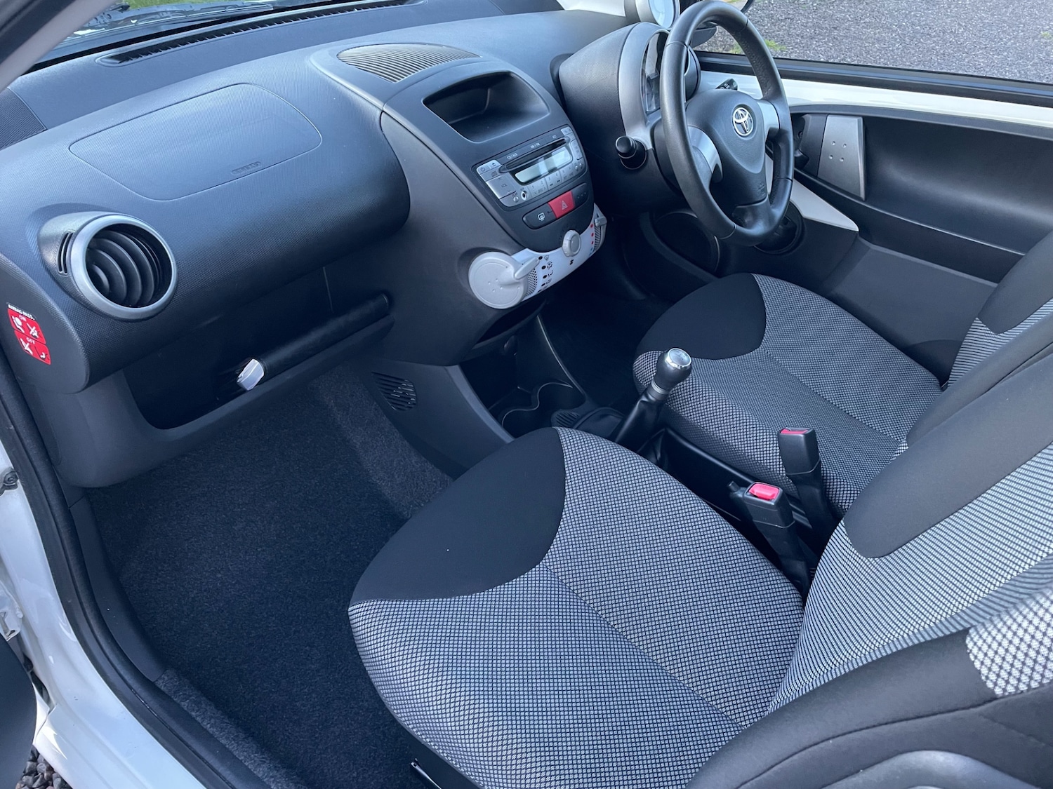 Used Toyota AYGO 2014 for sale - 77065852: Photo 12