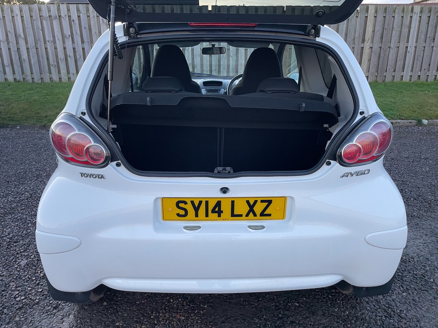 Used Toyota AYGO 2014 for sale - 77065852: Photo 17