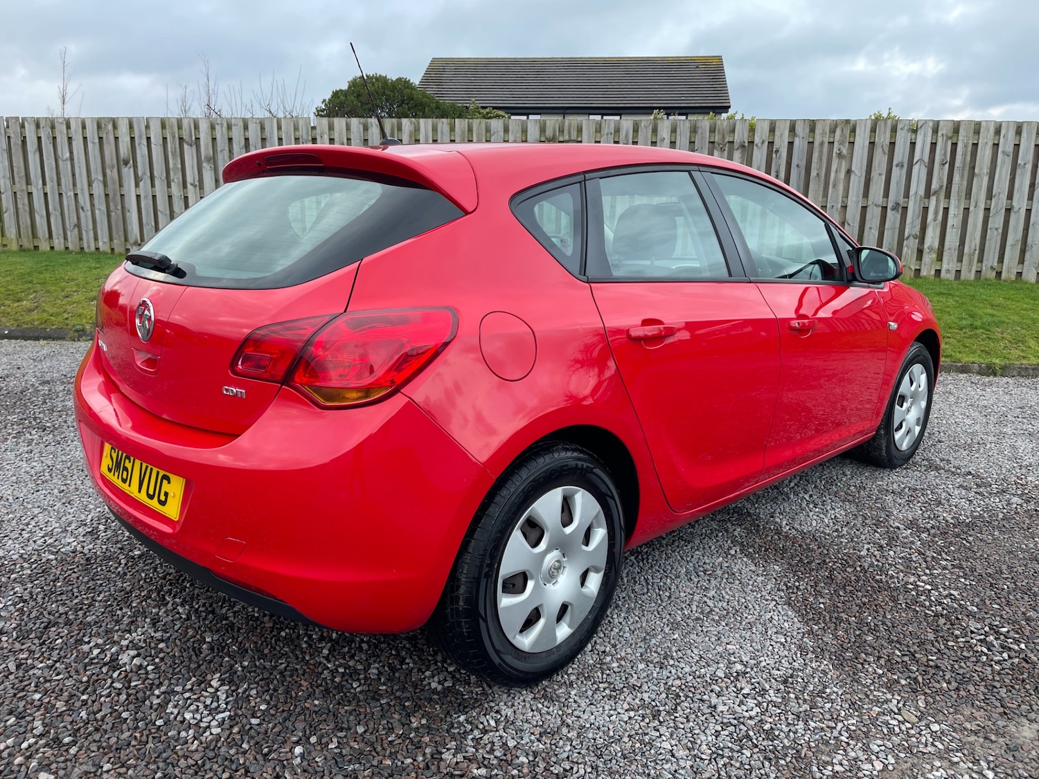 Used Vauxhall Astra 2012 for sale - 77166046: Photo 3
