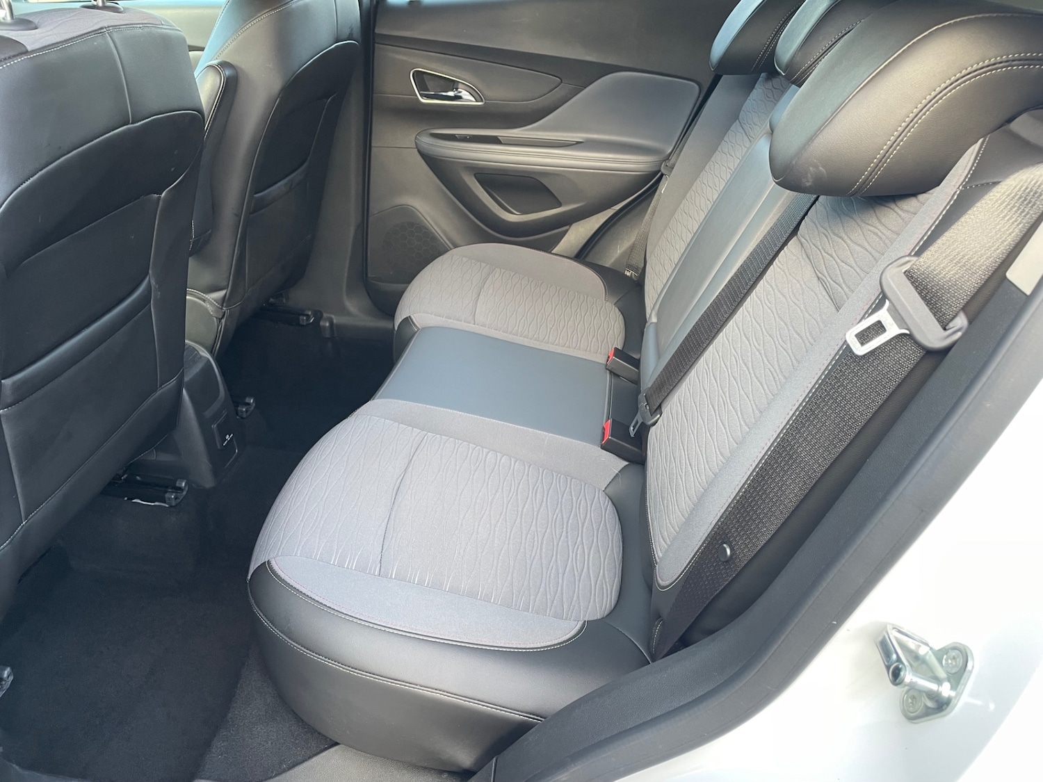 Used Vauxhall Mokka 2015 for sale - 76670876: Photo 14