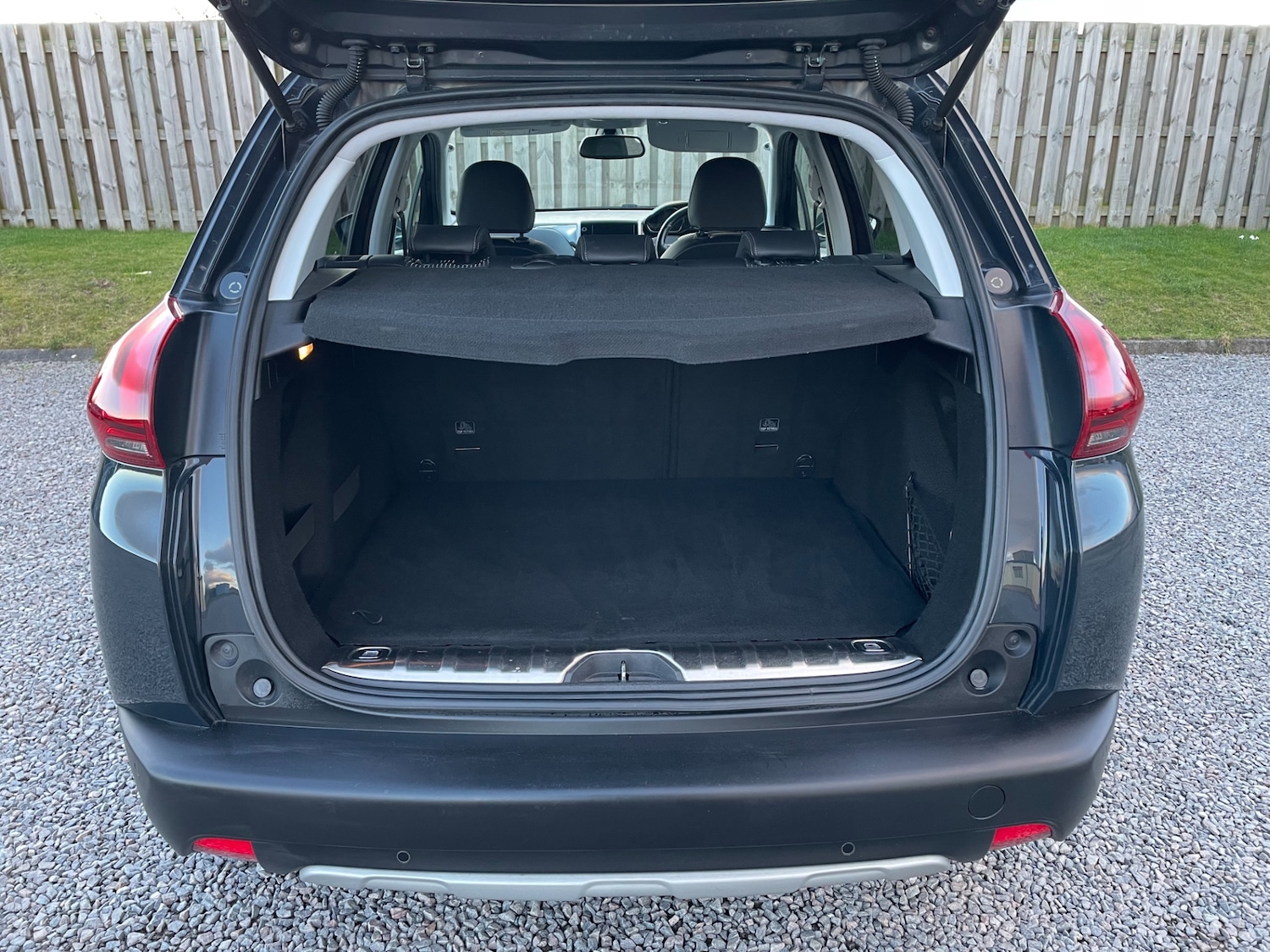 Used Peugeot 2008 2017 for sale - 77797741: Photo 18