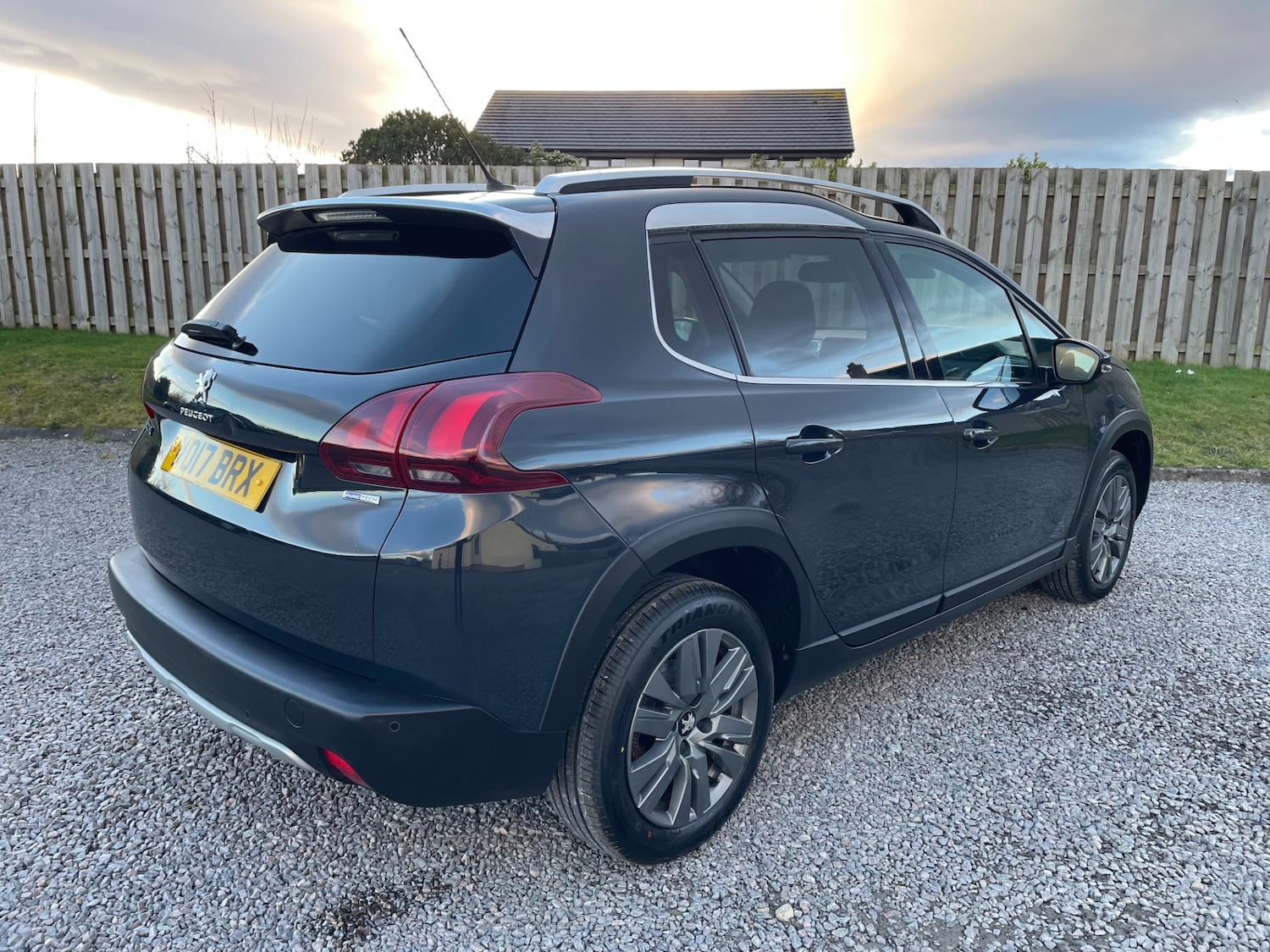 Used Peugeot 2008 2017 for sale - 77797741: Photo 3