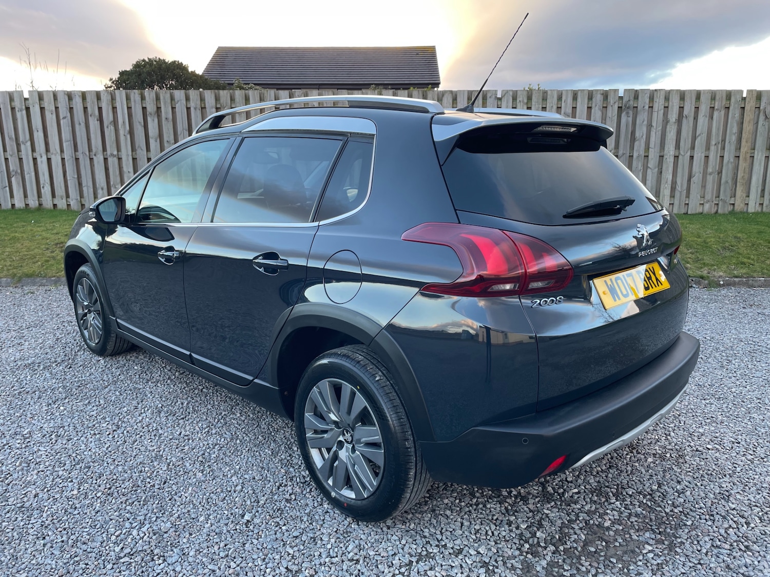 Used Peugeot 2008 2017 for sale - 77797741: Photo 4