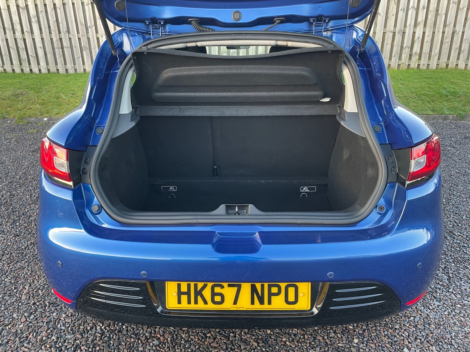 Used Renault Clio 2018 for sale - 76854899: Photo 16